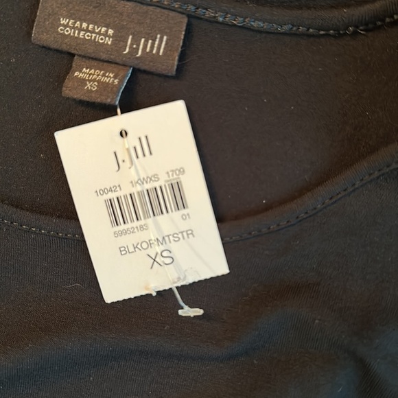 J Jill lightweight top black and printed design size x-small New - Picture 10 of 11